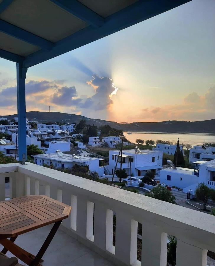 Medusa Accommodation Livadakia ภายนอก รูปภาพ