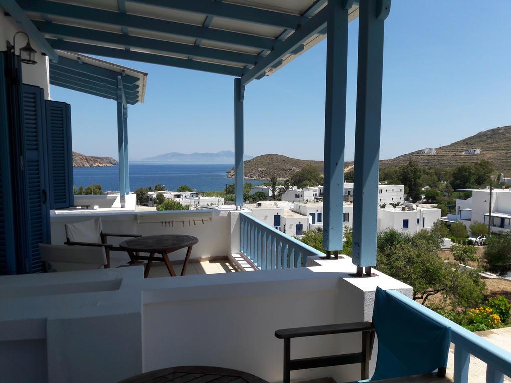Medusa Accommodation Livadakia ภายนอก รูปภาพ