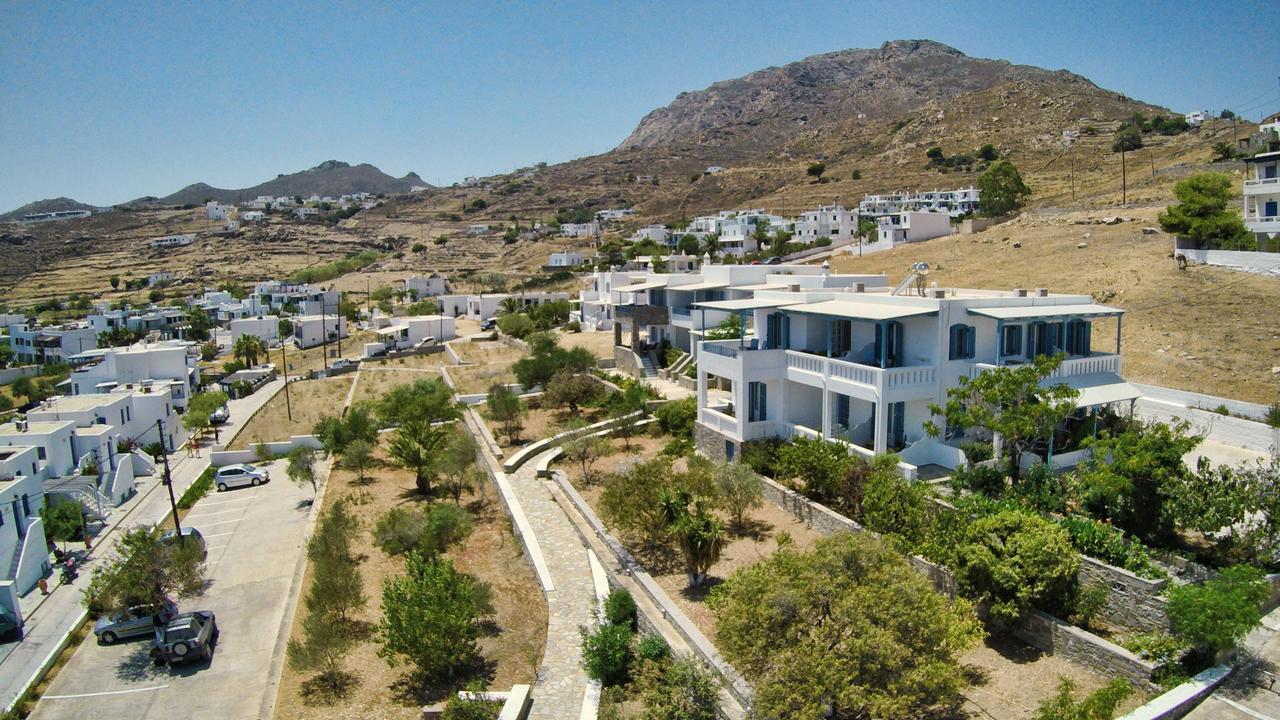 Medusa Accommodation Livadakia ภายนอก รูปภาพ